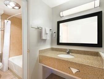 Travelodge By Wyndham Las Vegas Nm מראה חיצוני תמונה