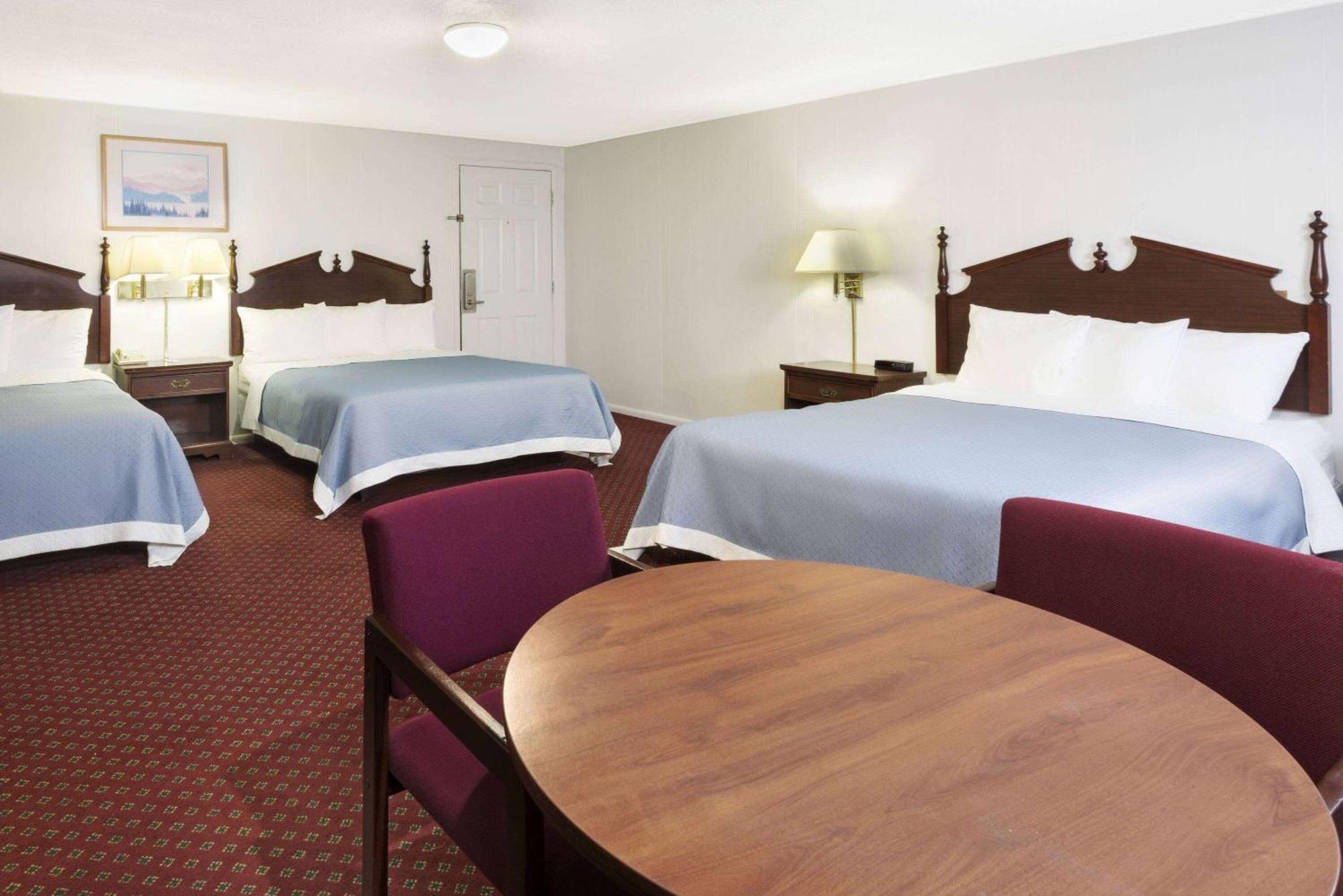 Travelodge By Wyndham Las Vegas Nm מראה חיצוני תמונה